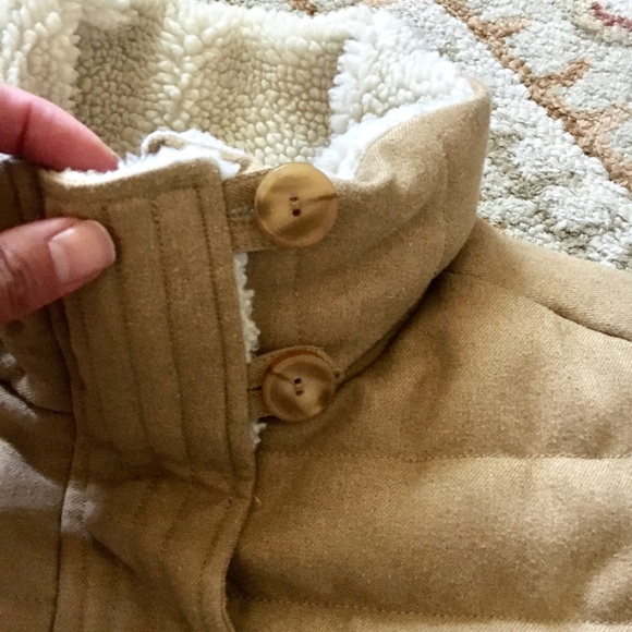 Patagonia tan vest size small - Picture 5 of 9